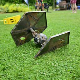 TIE-fighter i metall!